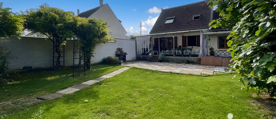 House 5 rooms of 86 m² in Pontault-Combault (77340)