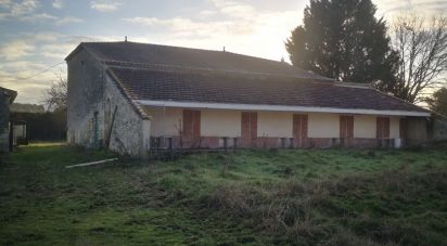 Maison 6 pièces de 165 m² à Laruscade (33620)