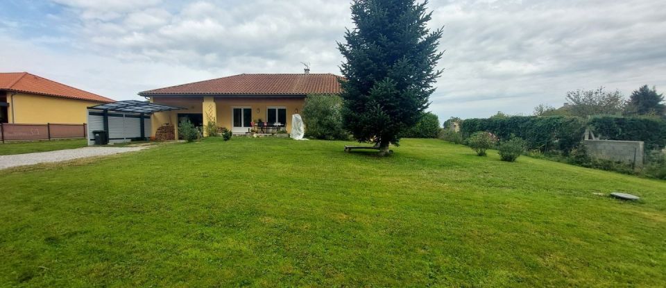 House 4 rooms of 115 m² in Tournay (65190)