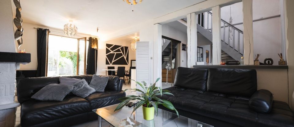 Maison 6 pièces de 138 m² à Bondoufle (91070)