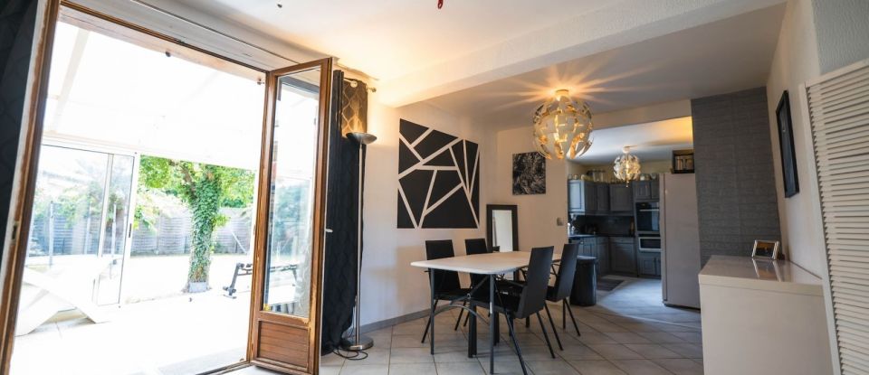 Maison 6 pièces de 138 m² à Bondoufle (91070)