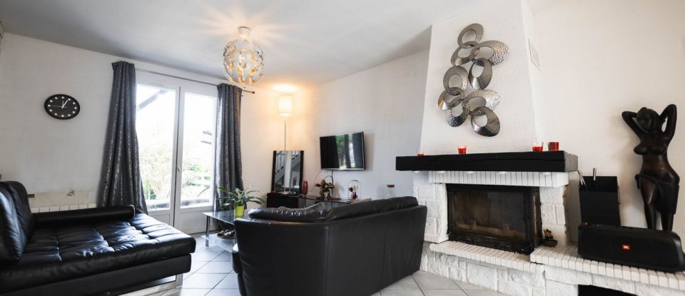 Maison 6 pièces de 138 m² à Bondoufle (91070)