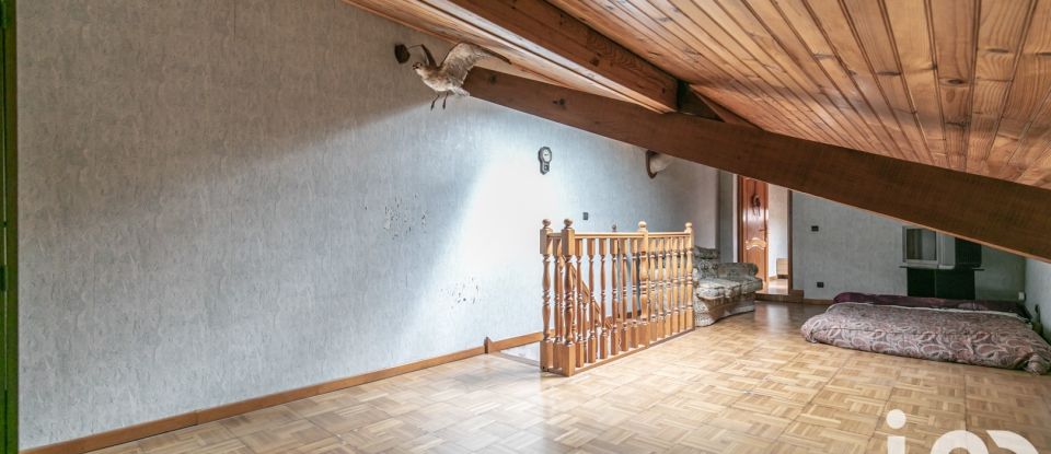 Traditional house 5 rooms of 119 m² in Stains (93240)