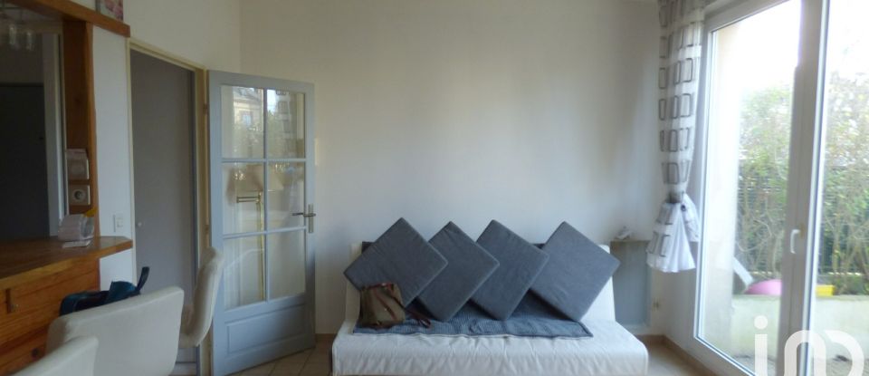 Apartment 2 rooms of 42 m² in Chartres (28000)