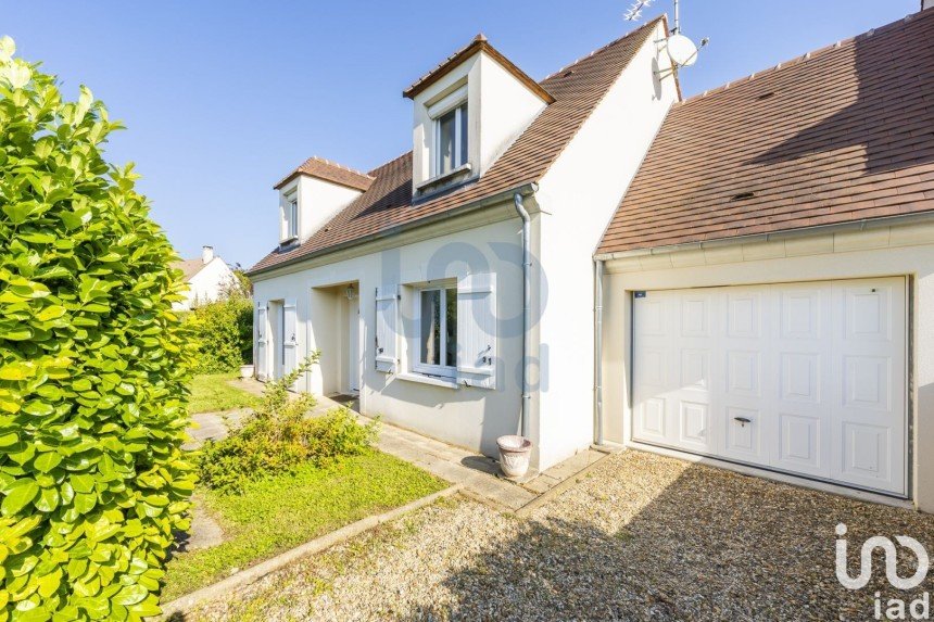 Maison 6 pièces de 110 m² à Moret Loing et Orvanne (77250)