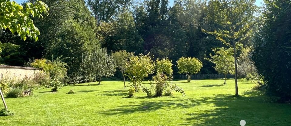 Longère 7 pièces de 175 m² à Poigny-la-Forêt (78125)