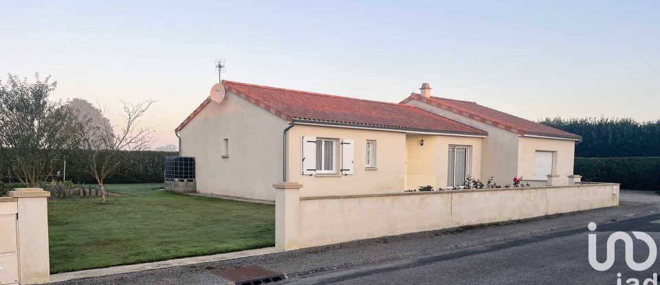 Pavillon 4 pièces de 118 m² à La Ferrière-en-Parthenay (79390)