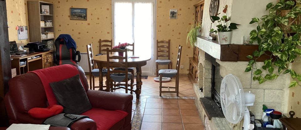 Maison 4 pièces de 94 m² à Turny (89570)