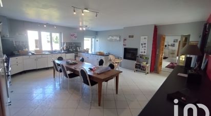 Longere 6 rooms of 513 m² in Le Ménil-Guyon (61170)