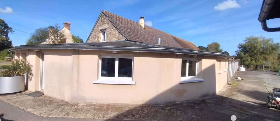 Longere 6 rooms of 513 m² in Le Ménil-Guyon (61170)