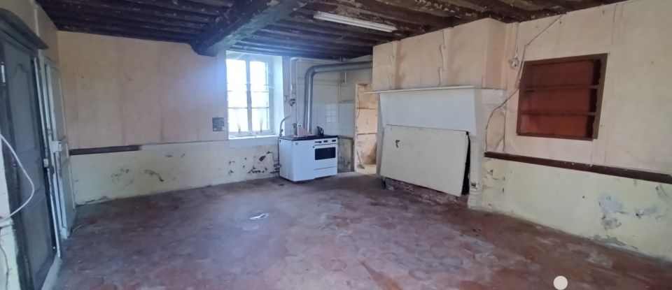 Longere 6 rooms of 513 m² in Le Ménil-Guyon (61170)