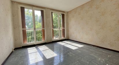 Appartement 4 pièces de 68 m² à Salon-de-Provence (13300)