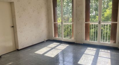 Appartement 4 pièces de 68 m² à Salon-de-Provence (13300)