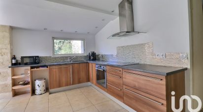 Maison traditionnelle 6 pièces de 147 m² à Cubzac-les-Ponts (33240)