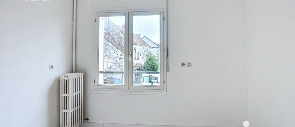 Town house 4 rooms of 80 m² in Faremoutiers (77515)