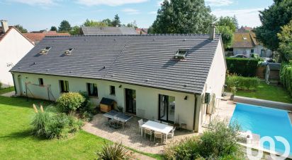 Maison 8 pièces de 215 m² à Chevry-Cossigny (77173)