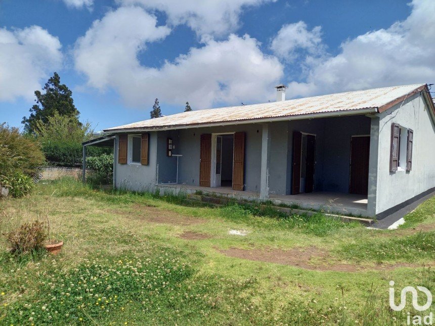 Maison 4 pièces de 80 m² à LA PLAINE-DES-CAFRES (97418)