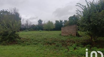 Terrain de 2 708 m² à Saint-Maurice-la-Clouère (86160)