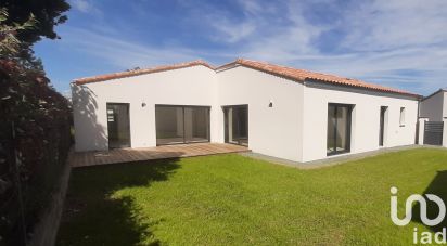 Maison 6 pièces de 127 m² à Aiffres (79230)