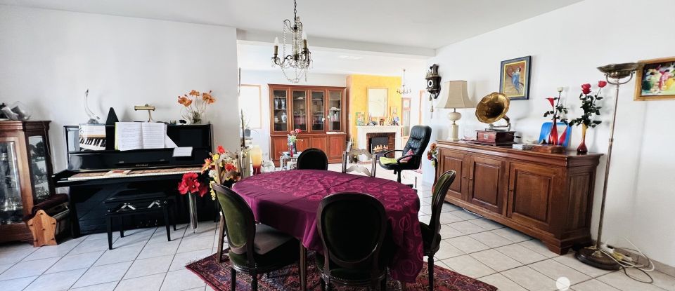 House 6 rooms of 160 m² in Longpont-sur-Orge (91310)