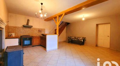 Maison de campagne 4 pièces de 80 m² à Sérigny (86230)