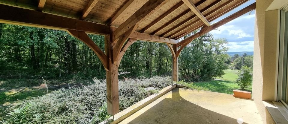 Maison de campagne 6 pièces de 143 m² à Queyssac-les-Vignes (19120)