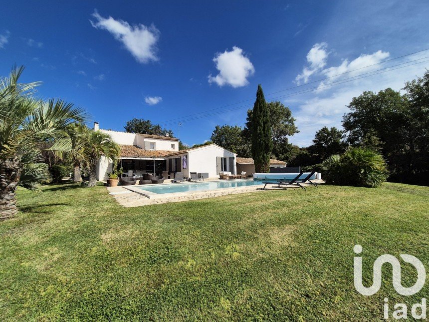 House 7 rooms of 265 m² in Aix-en-Provence (13090)