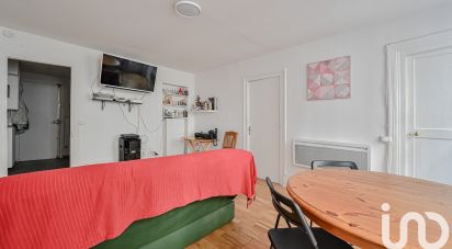 Appartement 3 pièces de 44 m² à Paris (75018)