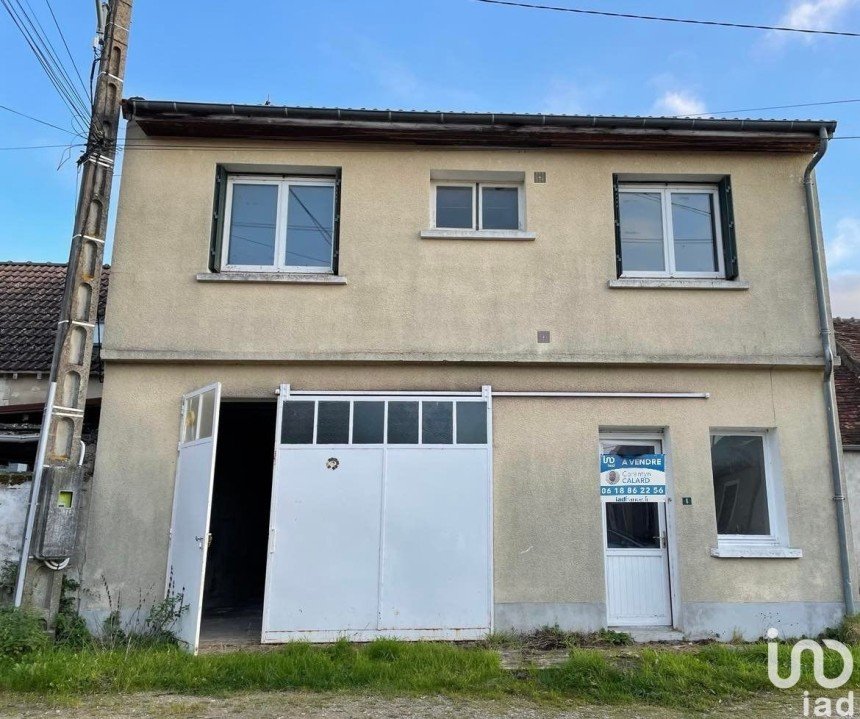 Maison 4 pièces de 75 m² à Oulches (36800)