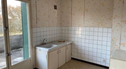 House 4 rooms of 75 m² in Oulches (36800)