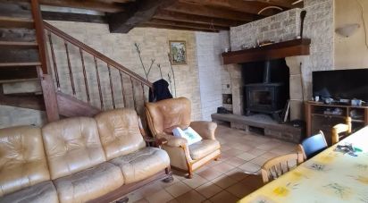 Maison de campagne 7 pièces de 155 m² à Magnac-Laval (87190)