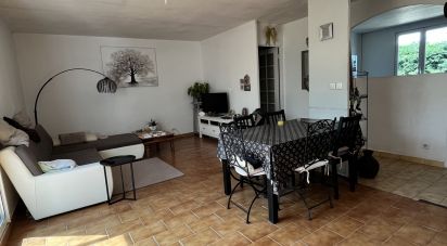 House 5 rooms of 90 m² in Sarrians (84260)