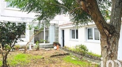 Traditional house 5 rooms of 114 m² in Les Sables-d'Olonne (85100)