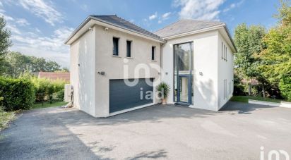 House 7 rooms of 195 m² in Dammartin-en-Goële (77230)