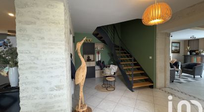 Longère 7 pièces de 186 m² à Le Bourdet (79210)