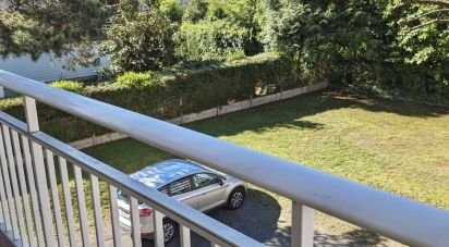 Apartment 4 rooms of 74 m² in Pau (64000)