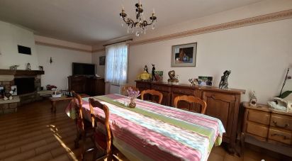 House 5 rooms of 92 m² in Sillé-le-Guillaume (72140)