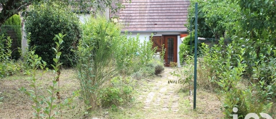 Traditional house 2 rooms of 40 m² in Coullons (45720)