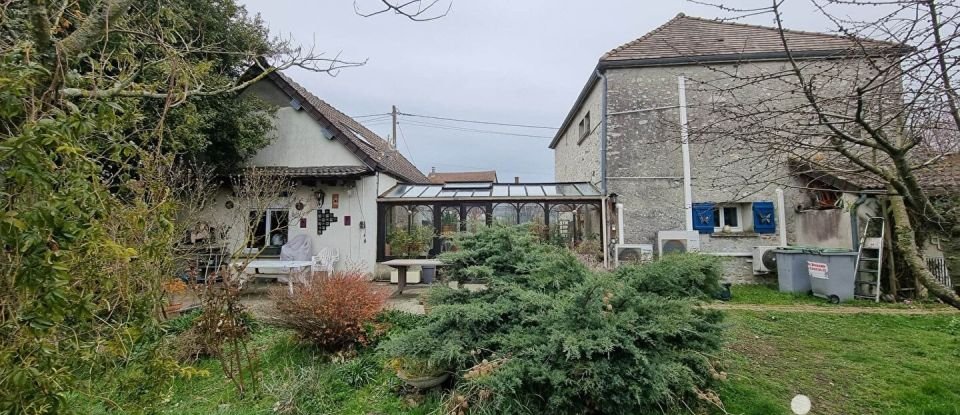 Maison 4 pièces de 192 m² à Saint-Hilliers (77160)