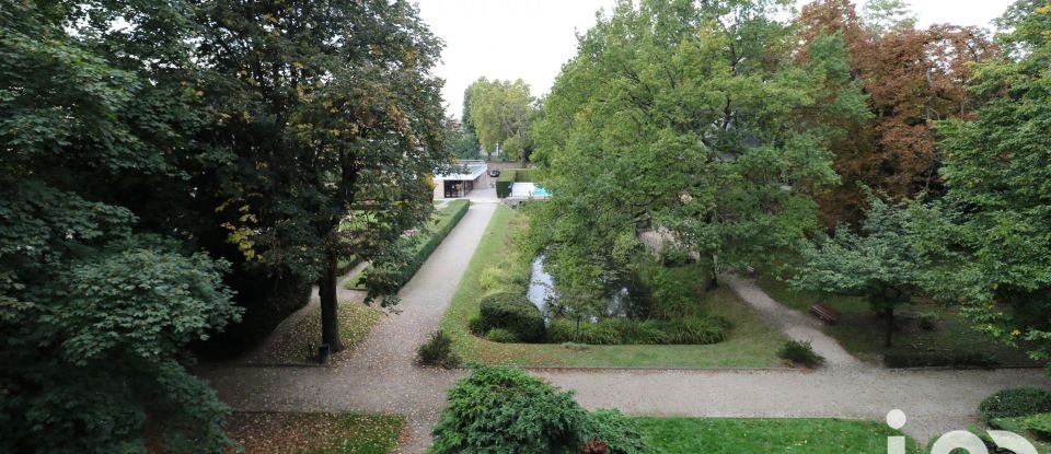 Apartment 4 rooms of 85 m² in Chilly-Mazarin (91380)