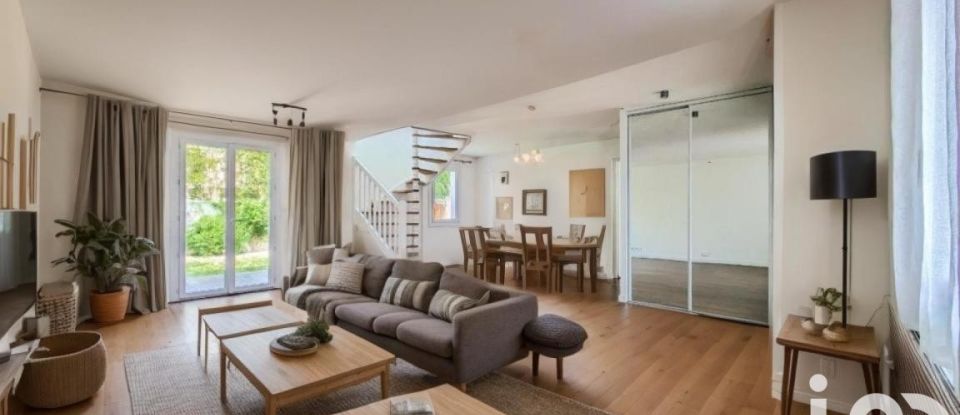 Maison 4 pièces de 106 m² à Bordeaux (33200)