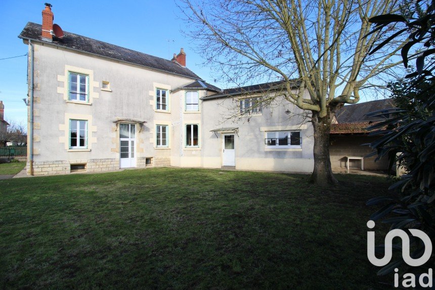 House 7 rooms of 161 m² in Guérigny (58130)