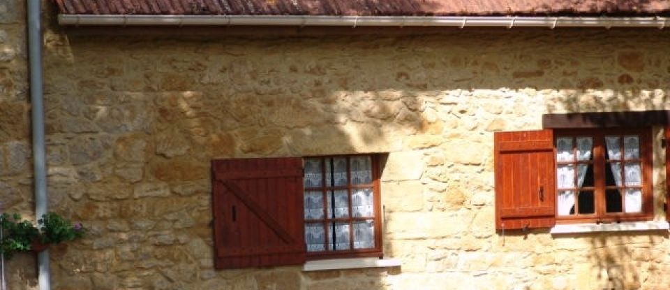 Maison 20 pièces de 500 m² à Sarlat-la-Canéda (24200)