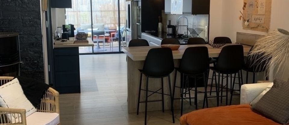 Appartement 4 pièces de 103 m² à Grimaud (83310)