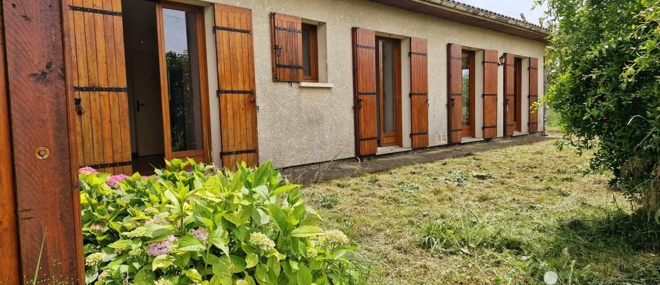 Maison 5 pièces de 104 m² à Gensac (33890)