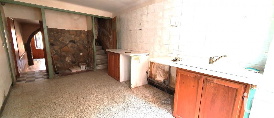 Village house 4 rooms of 93 m² in Thézan-des-Corbières (11200)