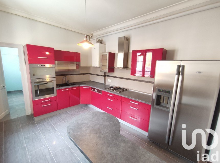 Appartement 6 pièces de 154 m² à Poitiers (86000)