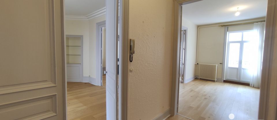 Appartement 6 pièces de 154 m² à Poitiers (86000)