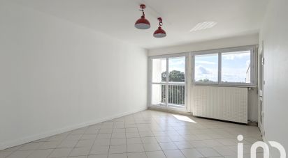 Apartment 4 rooms of 90 m² in Rezé (44400)