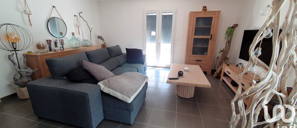 Maison 3 pièces de 73 m² à Thézan-des-Corbières (11200)